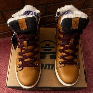 Kamik Roguehike Snow Boot in Cognac - Women's